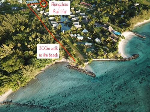 Gallery image of Bungalow Bali Hai in Fare