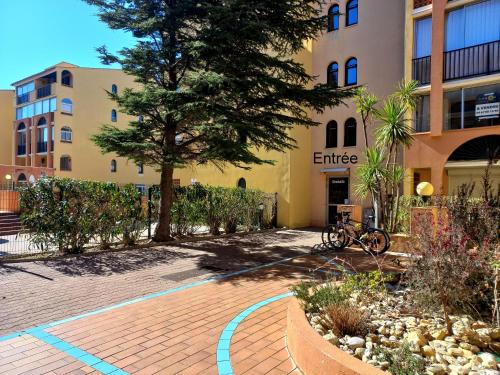 Appartement T2,33 m2,quartier Malfato et Aqualand