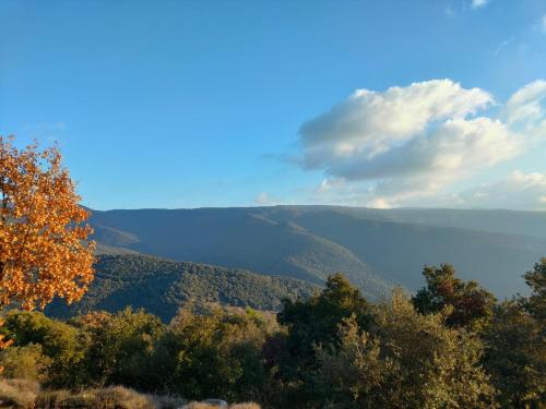 a view of auliculiculiculiculiculiculiculiculiculiculiculic at Alojamiento MAS EL CASTELL DEL BRULL in El Brull