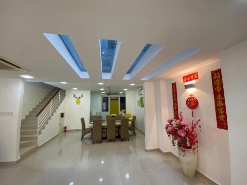 Χώρος καθιστικού στο Entire Residential Home•Jia Residences Bkt Serdang沙登温暖的家