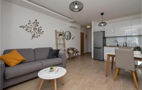 Amazing Apartment In Baska Voda