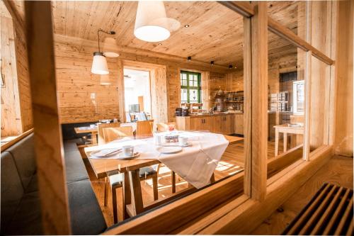 Fotografie z fotogalerie ubytování Hotel zur Rose v destinaci Eglofs