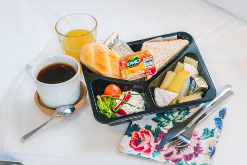 Makanan di atau berdekatan hotel