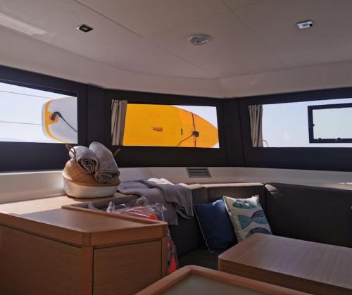 Marina Yacht Charter – Photos 3