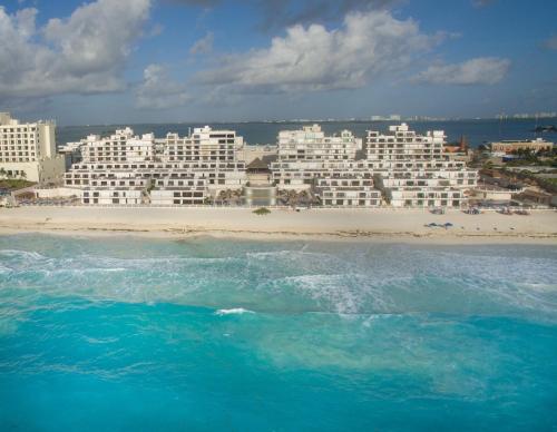 Foto de la galería de Perfect vacation getaway,Ocean View,Wifi, Beach en Cancún