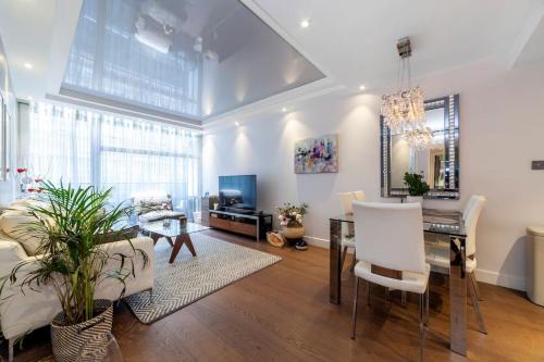 Chic Modern 1BDR apt between Battersea and Chelsea