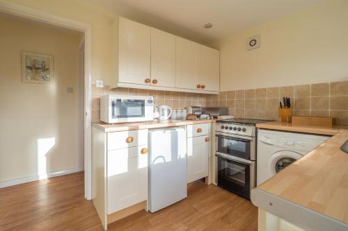 Chestnut Cottage – Photos 5