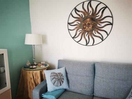 A seating area at Cara Catherine