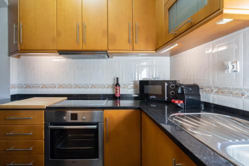 Foto Host Wise - Lovely & Cozy House - Prime Location 5