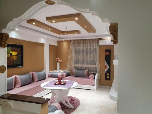 Χώρος καθιστικού στο Appartement charmant rénové à neuf à El Grao di Castellon de la plana
