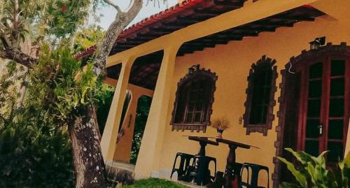 Foto dalla galleria di Casa com Flores a Pedra Azul