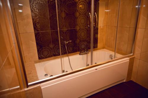 Esila Hotelにあるバスルーム