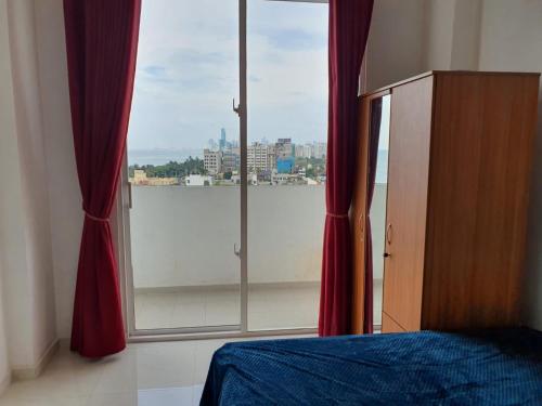 Afbeelding uit fotogalerij van New 2 bedroom apartment, 100m away from the beach in Dehiwala