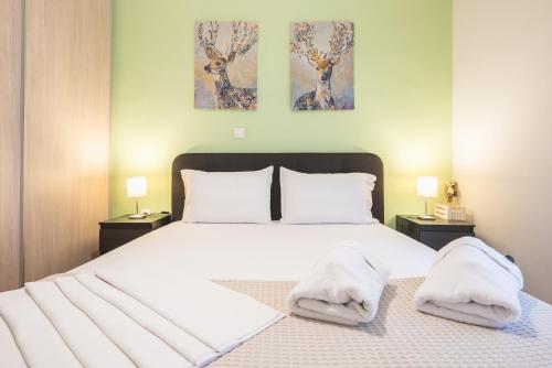 Erythros Boutique Suite By Cloudkeys