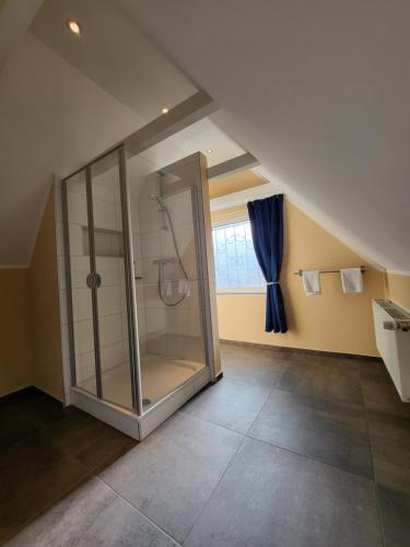 Koupelna v ubytování FeWo-Butze 4 mit Balkon