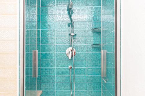A bathroom at CASA AZUL - Boutique Apartments by Casa del Patio