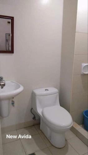 Phòng tắm tại New Avida JVB Homestyle