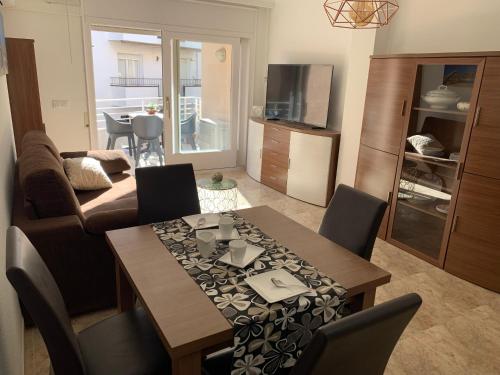 Acogedor Apartamento En Roses - 50m Playa - WIFI - Aire Acondicionado