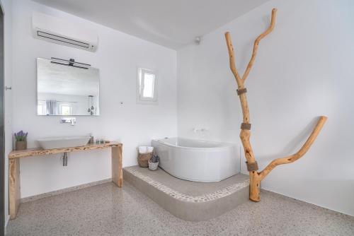 IL Vento Suites tesisinde bir banyo