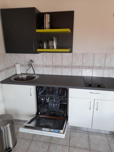 Dapur atau dapur kecil di Fun&Sun
