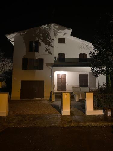 Edificio en el que se encuentra el hostal o pensión
