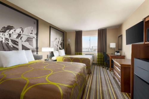 Cama o camas de una habitación en Super 8 by Wyndham Liberal KS