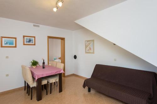 Apartments Darjan