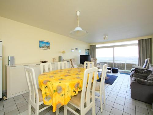 Posezení v ubytování Apartment Residentie Astrid app- 703 by Interhome