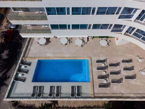 La alberca dentro o cerca de Samawi Hotel
