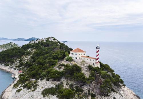 Tajer Lighthouse – Photos 3