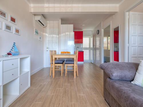 Apartment Albaranas by Interhome