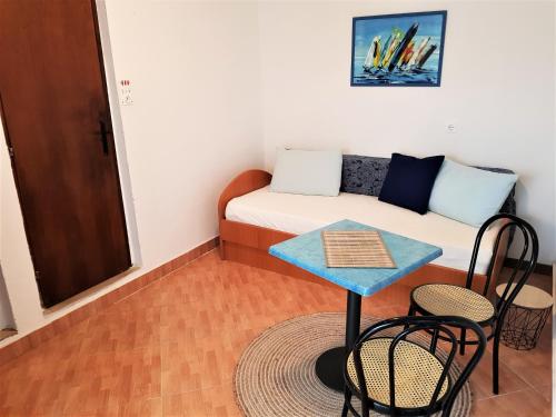 Photo de la galerie de l'établissement Apartmani Slaviček, à Živogošće