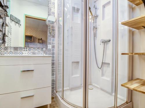 Apartment Le Gambetta by Interhome