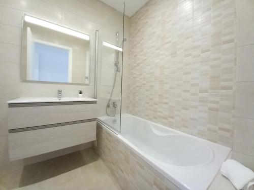 T3 Alto Forte -Vista Mar,Ar Condicionado,Garagem