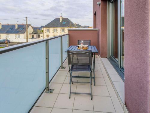 A balcony or terrace at Apartment Le Clos Fontaine by Interhome