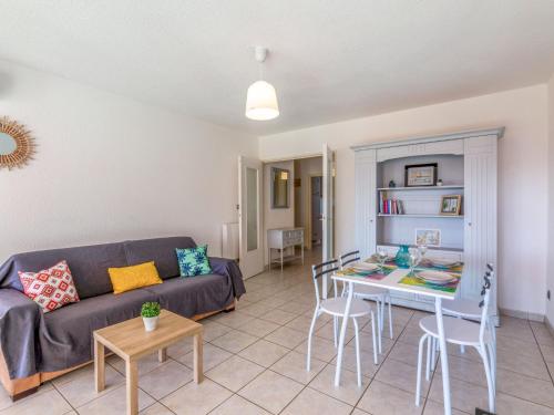 Apartment Les Côteaux du Préconil-3 by Interhome