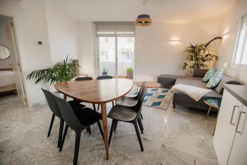 Contemporary Apartment across Marbella Club Hotel