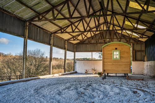 Φωτογραφία από το άλμπουμ του Finest Retreats - The Shepherd's Hut at Northcombe Farm σε Beaworthy
