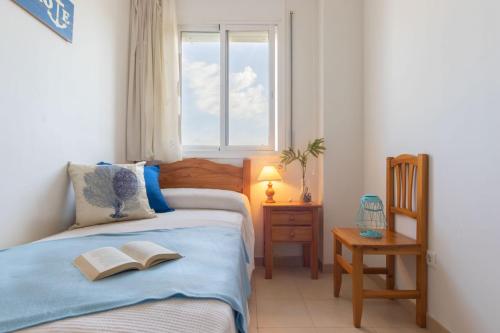 Un pat sau paturi într-o cameră la LUCKY HOLIDAY RiUMAR