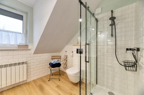 Ένα μπάνιο στο Apartamenty Cichowierzbowo