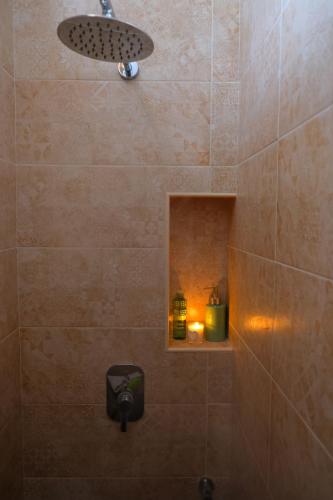A bathroom at B&B Il Giardino Stellato
