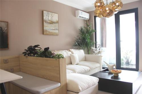 Gallery image of Locals Apartment Place 40 in Zhengzhou