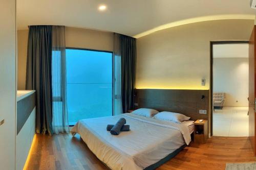 Llit o llits en una habitació de Humble Abode Friends Suite 2-4pax Geo38 Genting Free WiFi