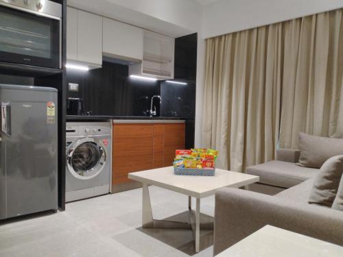 Una cocina o zona de cocina en Ramee Techome