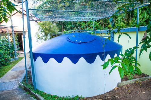 Jardín al aire libre en Hibiscus Earth Private Pool Villa A CGH Earth SAHA Experience