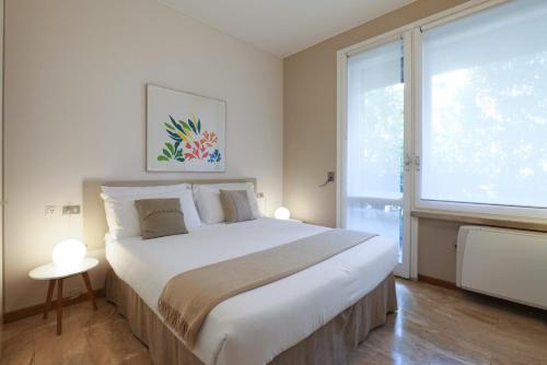 Contempora - Elvezia Park - 1bed, 1bath with balcony - E15