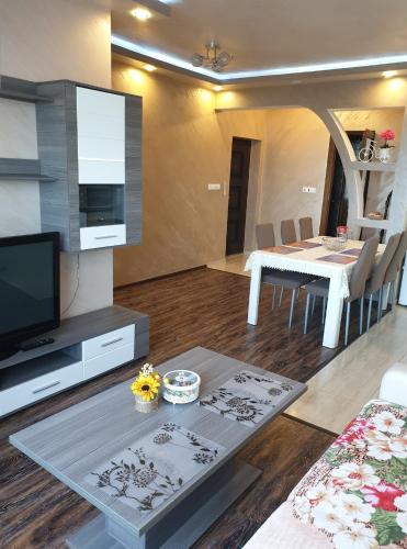 Køkken eller tekøkken på Sunshine Apartment