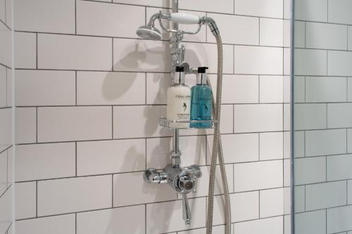 Ванна кімната в 16 Lansdown Flat 3 - By Luxury Apartments