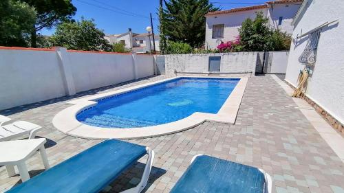 VACAY Villa Bella, piscina, sol y relax! en la Costa Brava, L'Escala!