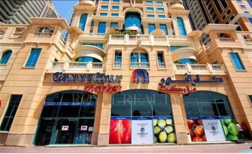 Nice Single Rooms for "girls" only in Dubai, Marina